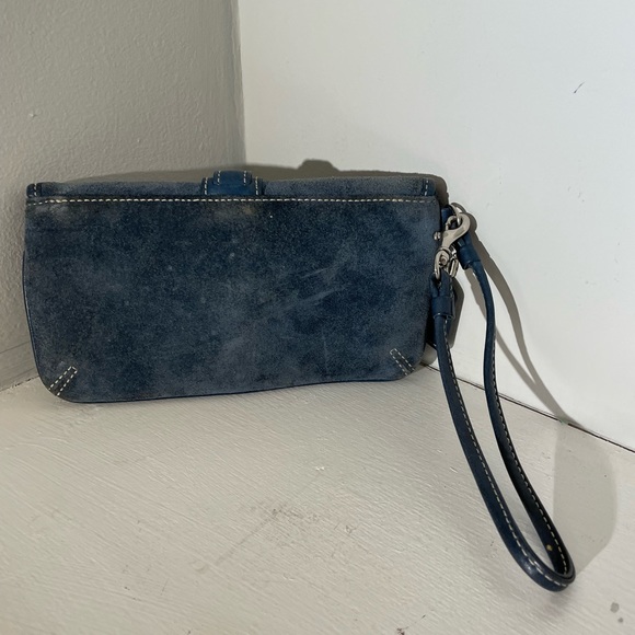 Coach Vintage wristlet - Picture 2 of 4